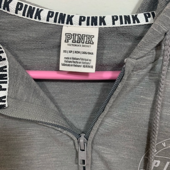 PINK VICTORIAS SECRET ZIP HOODIE IN GREY (CROPPED) - Picture 4 of 4